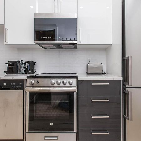 Lofts Du Parc Lahaie Монреал Екстериор снимка