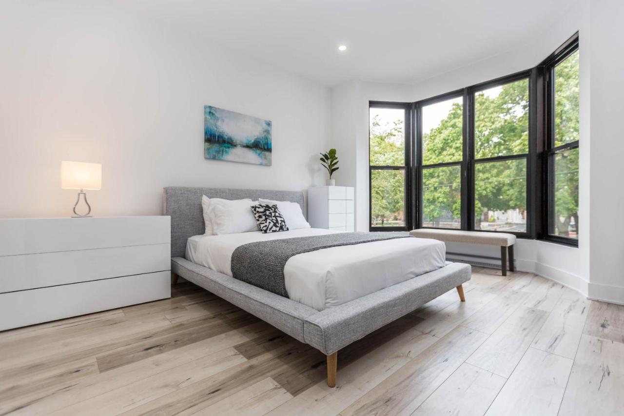 Lofts Du Parc Lahaie Монреал Екстериор снимка