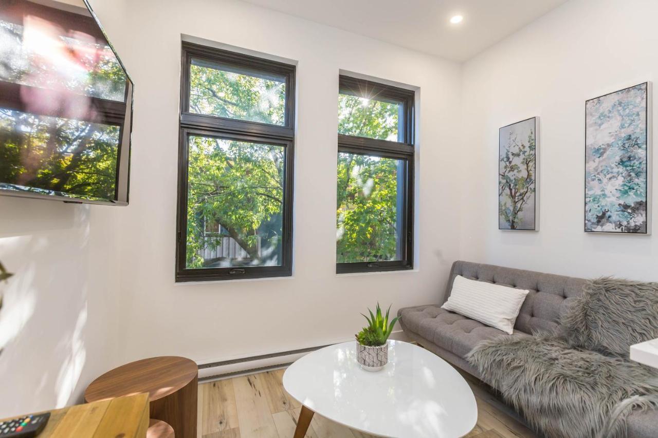Lofts Du Parc Lahaie Монреал Екстериор снимка