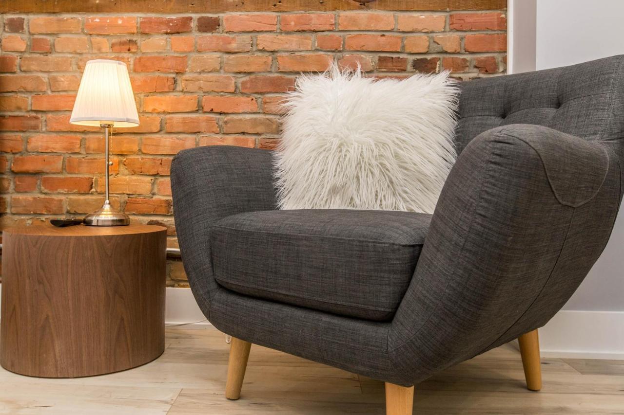Lofts Du Parc Lahaie Монреал Екстериор снимка