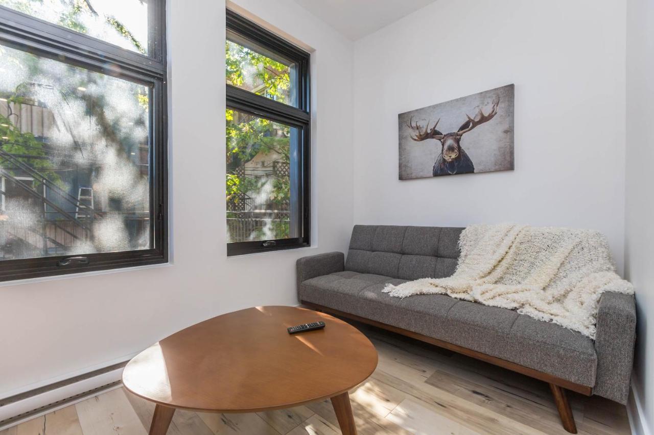 Lofts Du Parc Lahaie Монреал Екстериор снимка