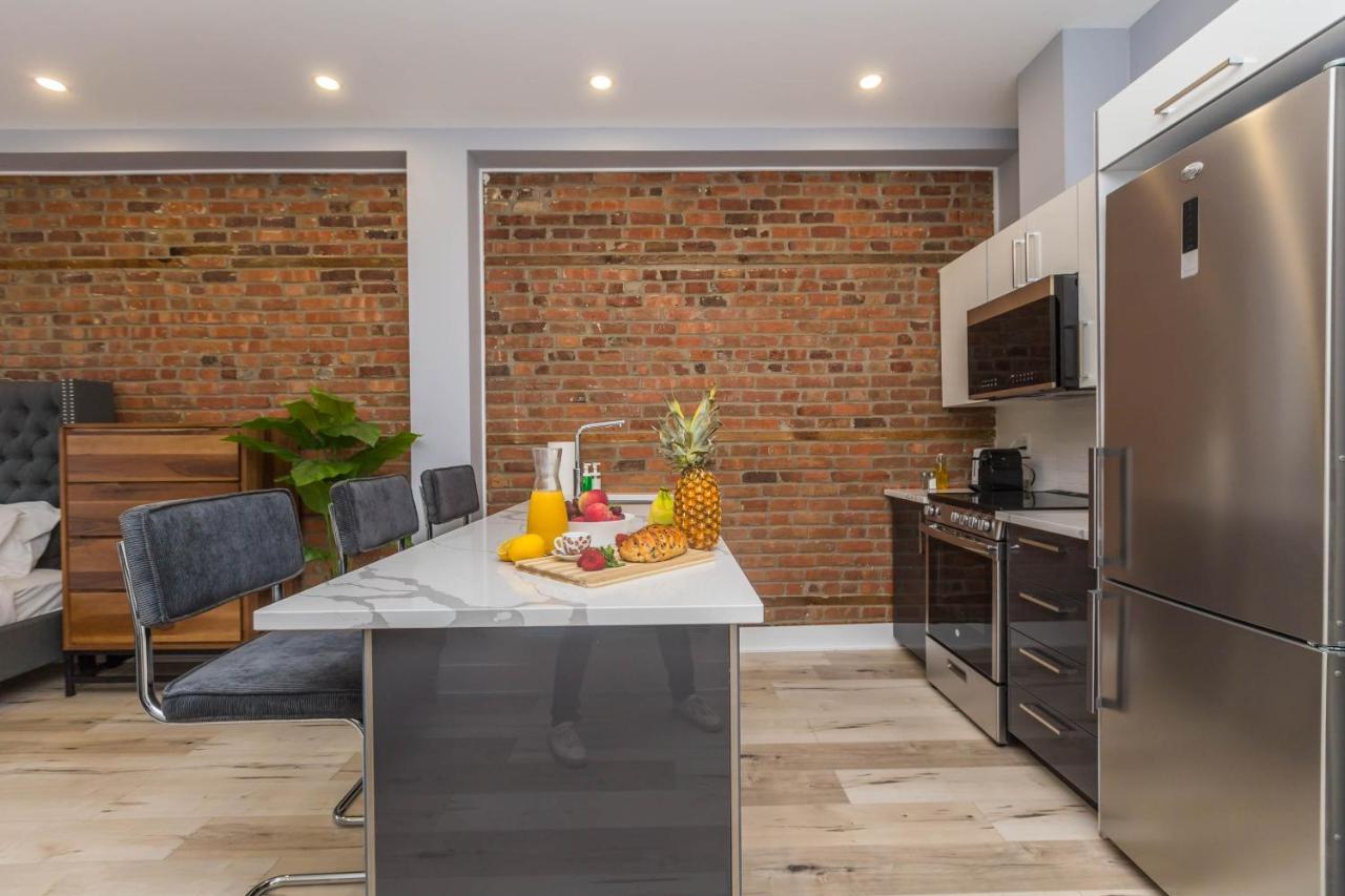Lofts Du Parc Lahaie Монреал Екстериор снимка