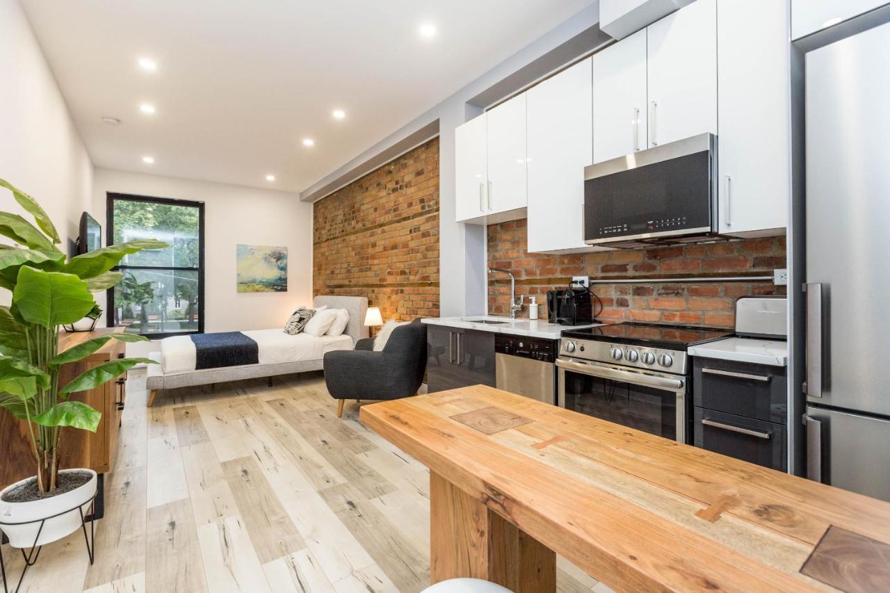 Lofts Du Parc Lahaie Монреал Екстериор снимка