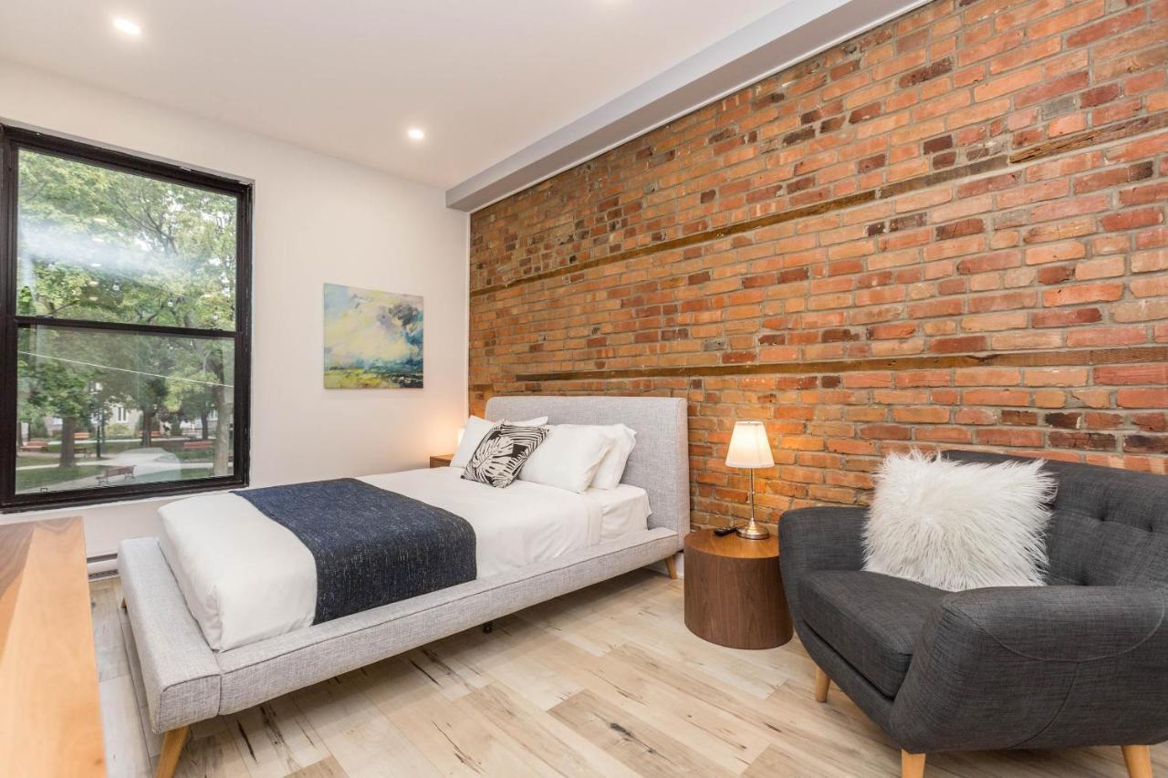 Lofts Du Parc Lahaie Монреал Екстериор снимка